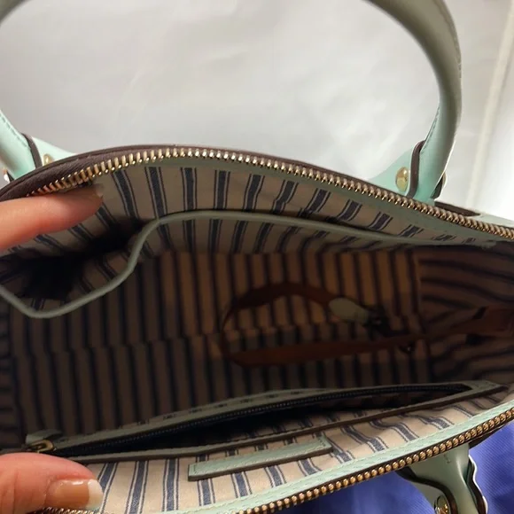 New!! Dooney And Bourke Domed Satchel